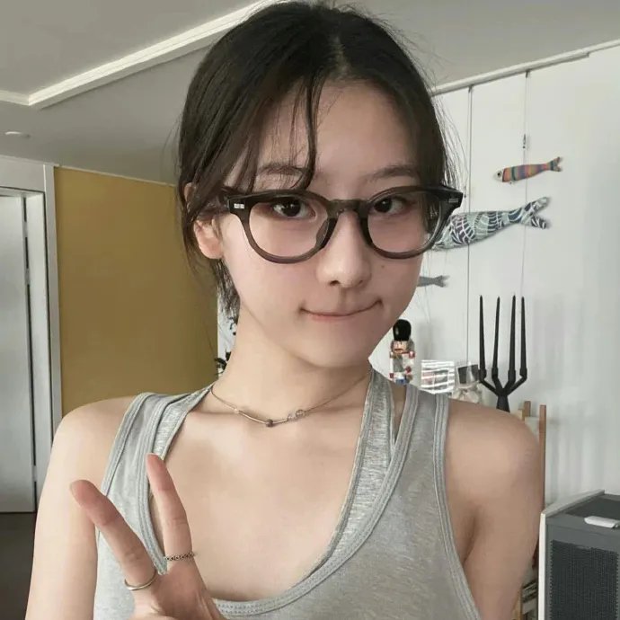 竹马其外，天降其中